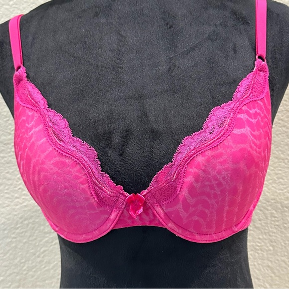Maidenform Other - Maiden form Pink padded bra
